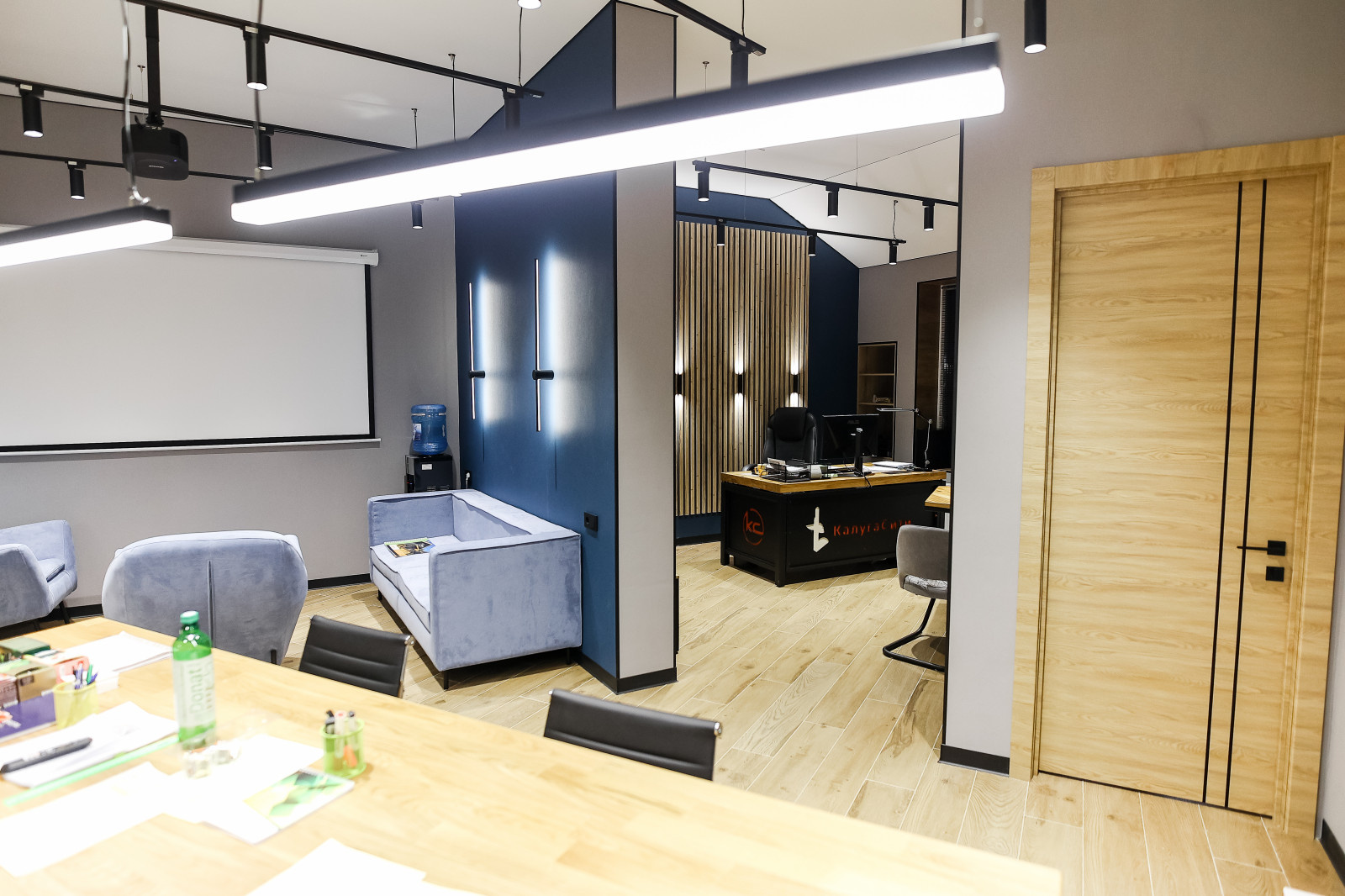 Дизайн офиса компании Калуга-Сити