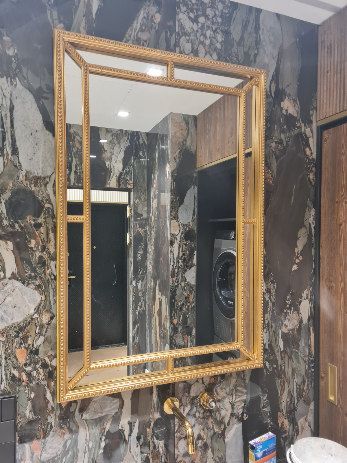 Нестандартные зеркала