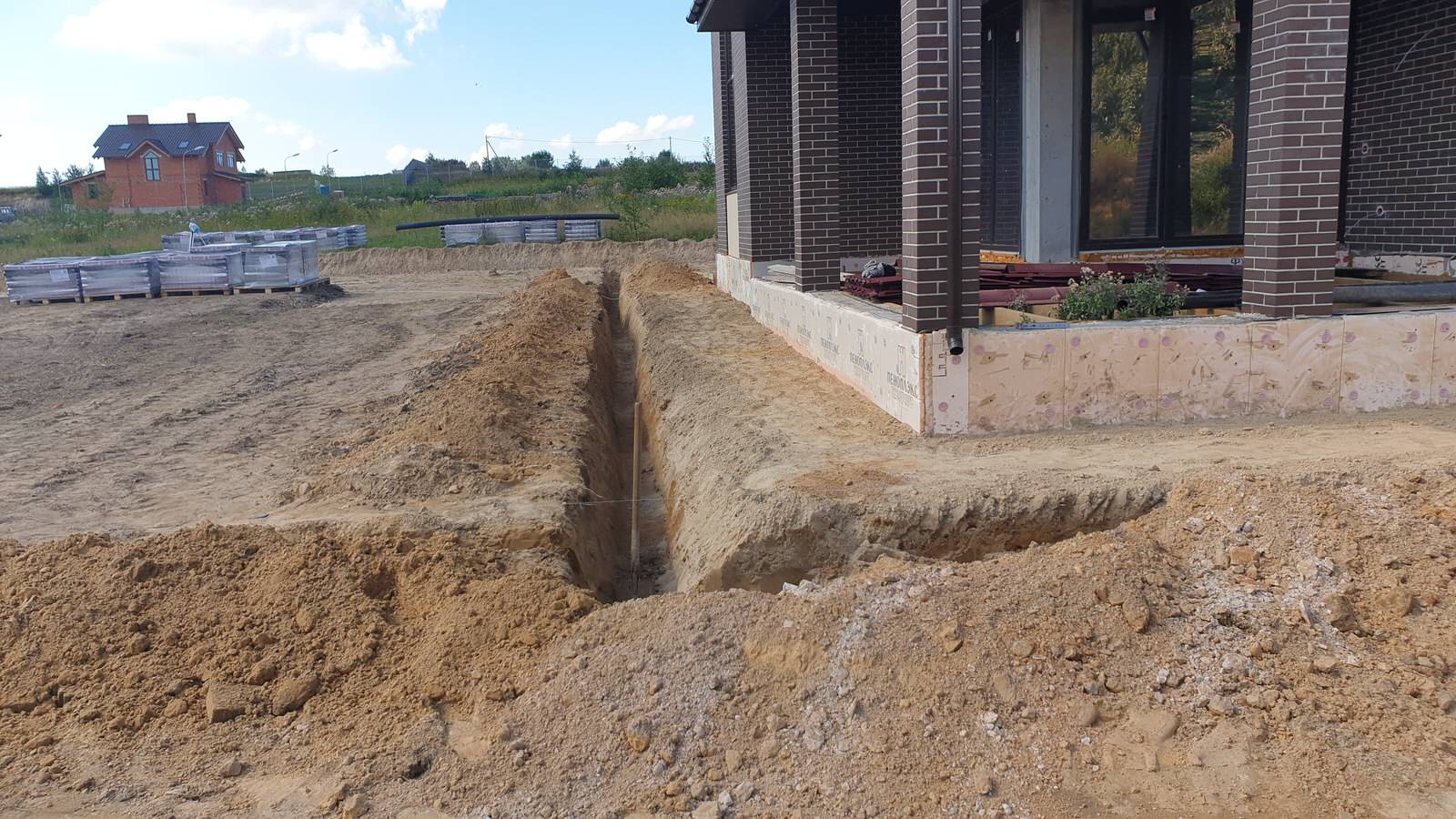 Благоустройство участка загородного дома, устройство дренажа и водоотведение