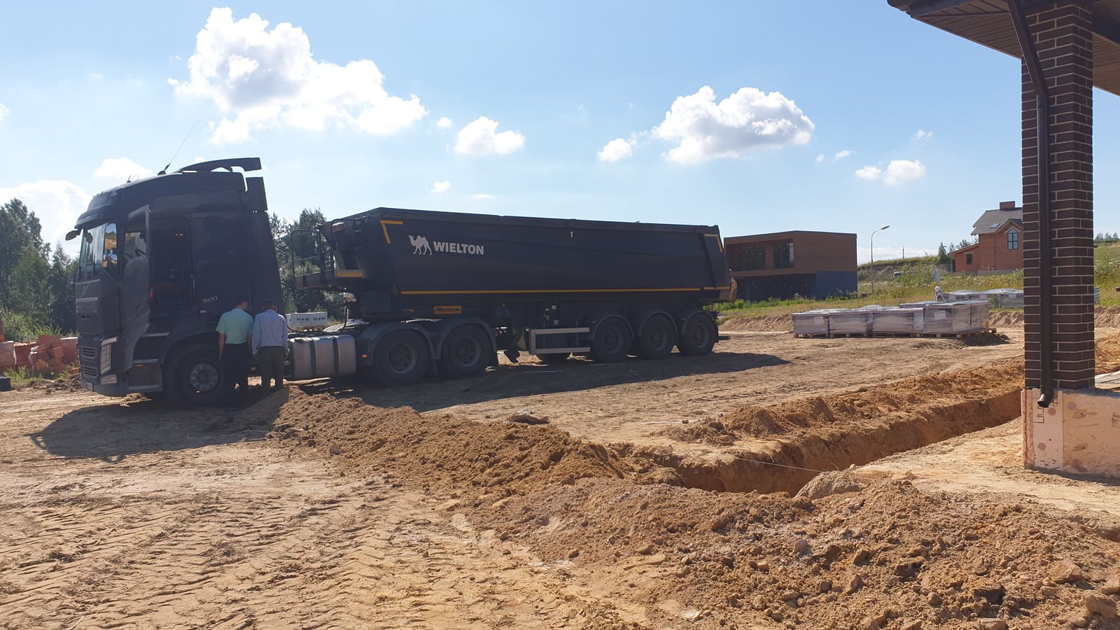 Благоустройство участка загородного дома, устройство дренажа и водоотведение