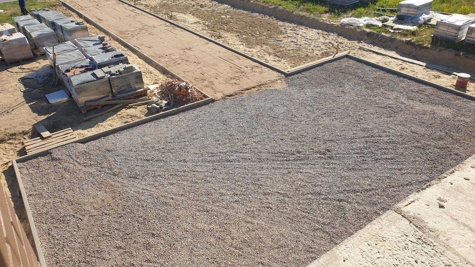 Благоустройство участка загородного дома, устройство дренажа и водоотведение