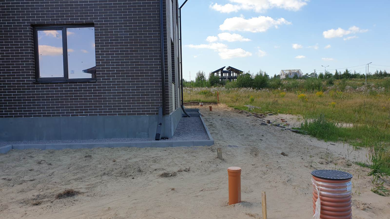 Благоустройство участка загородного дома, устройство дренажа и водоотведение