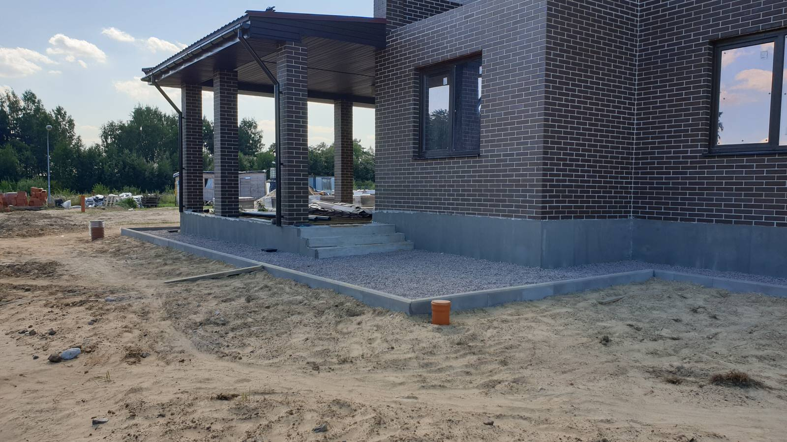 Благоустройство участка загородного дома, устройство дренажа и водоотведение