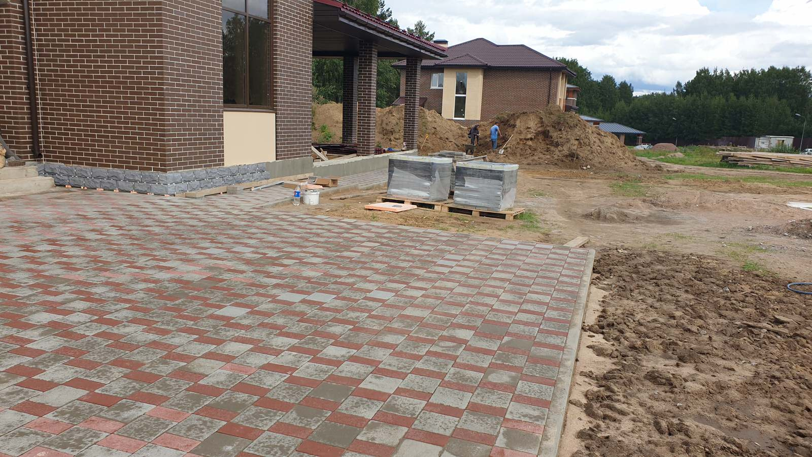 Благоустройство участка загородного дома, устройство дренажа и водоотведение