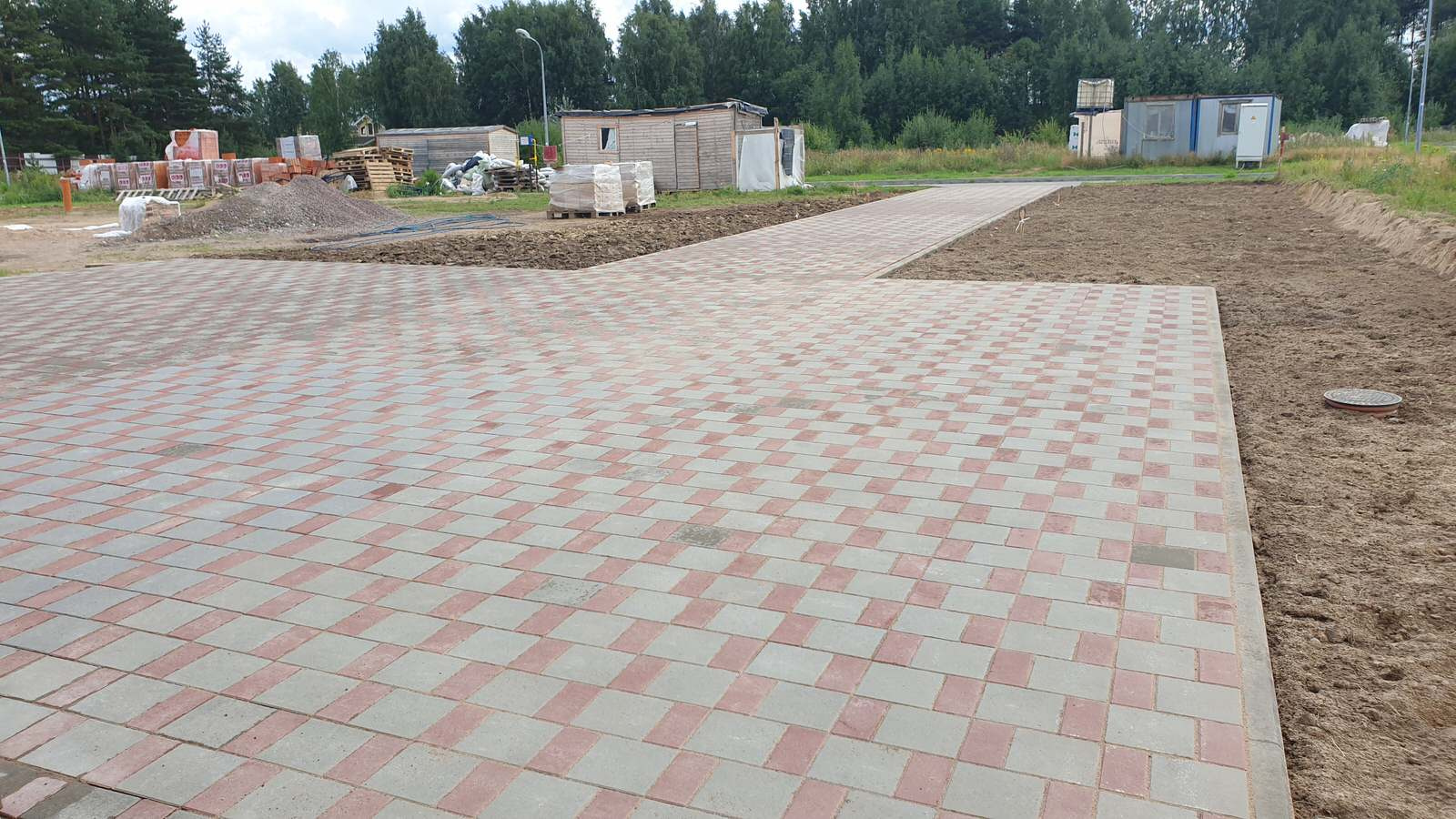 Благоустройство участка загородного дома, устройство дренажа и водоотведение