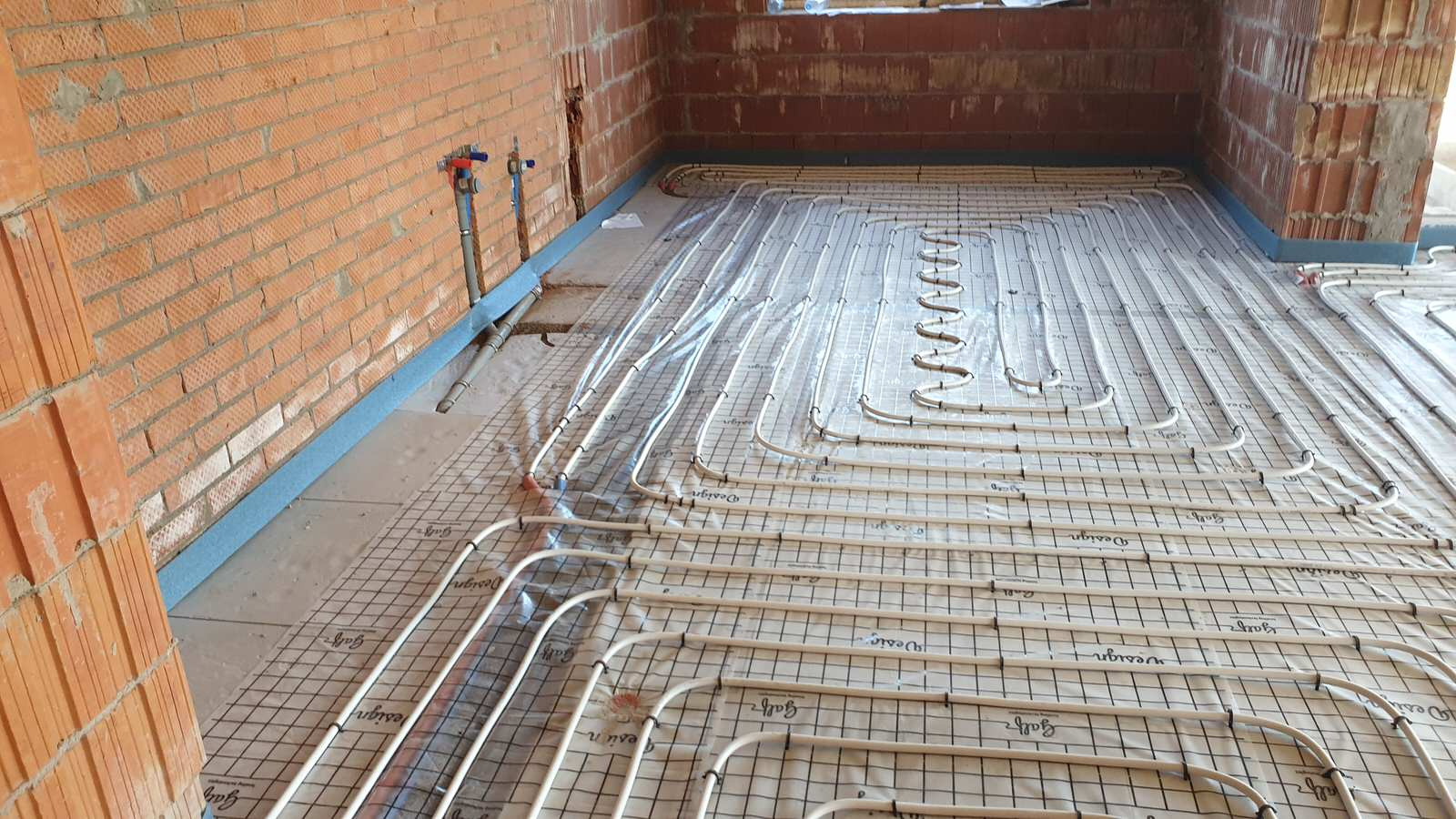 Монтаж Отопления и сантехники в частном доме