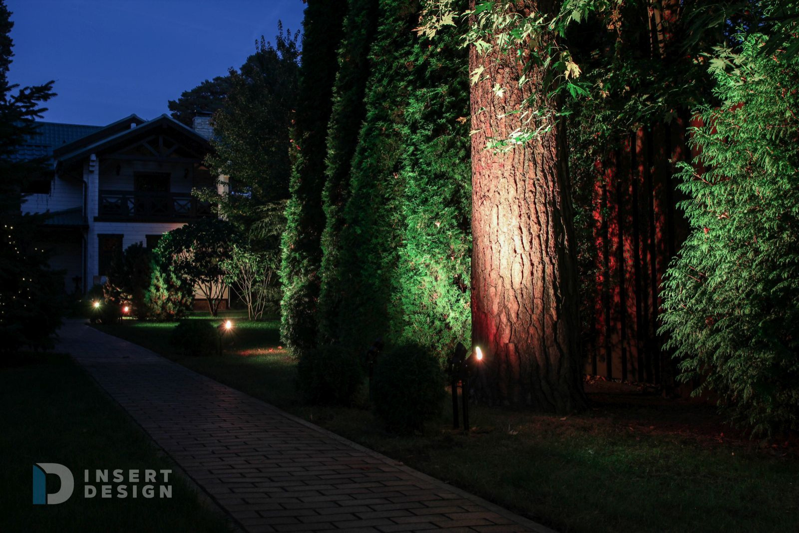 Ландшафтное освещение территории загородного дома в Пушкино, Подмосковье