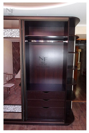 Sliding-door wardrobe