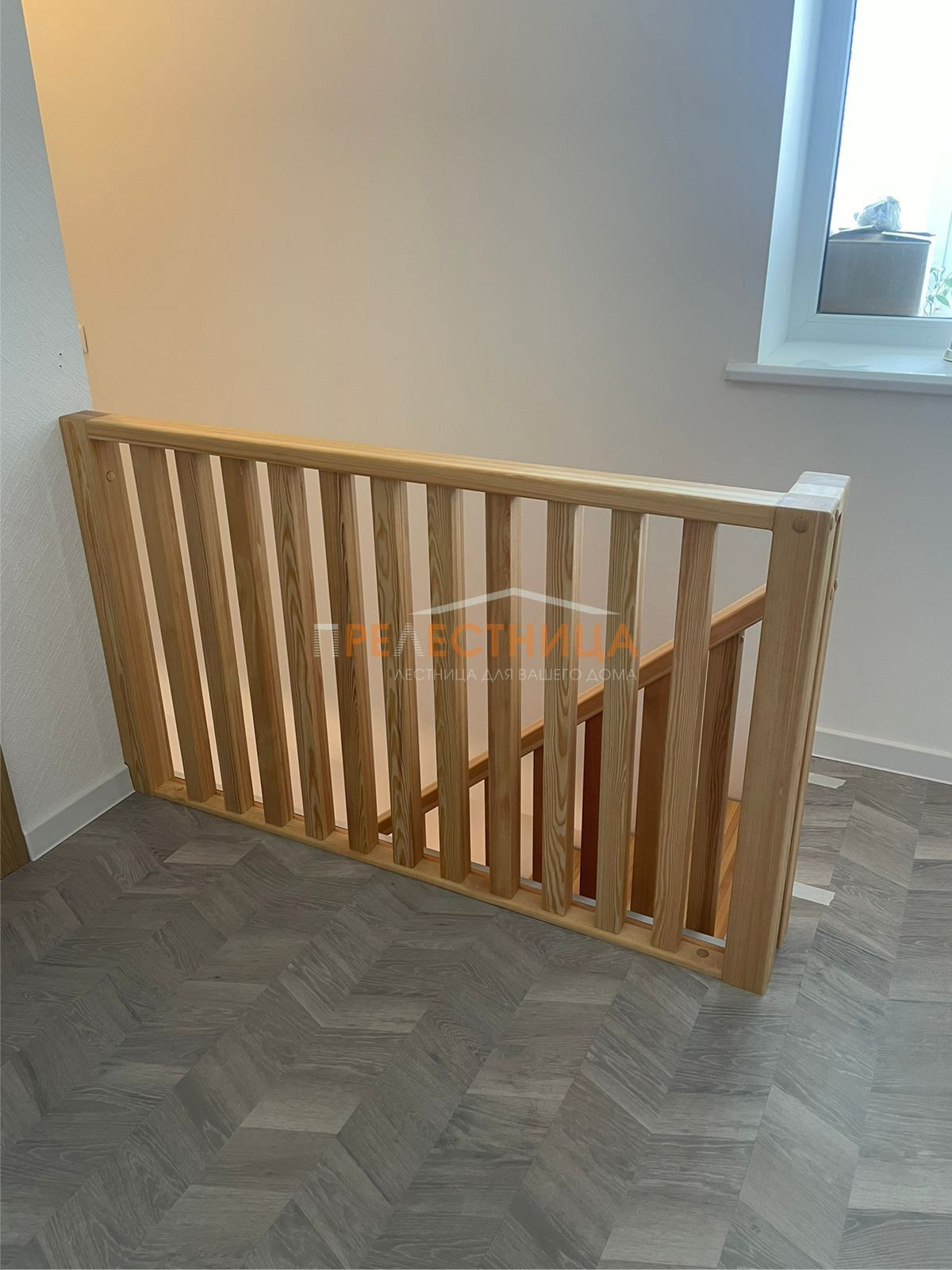 Лестница на двух косоурах Тандем - 32 с ступенями из лиственницы