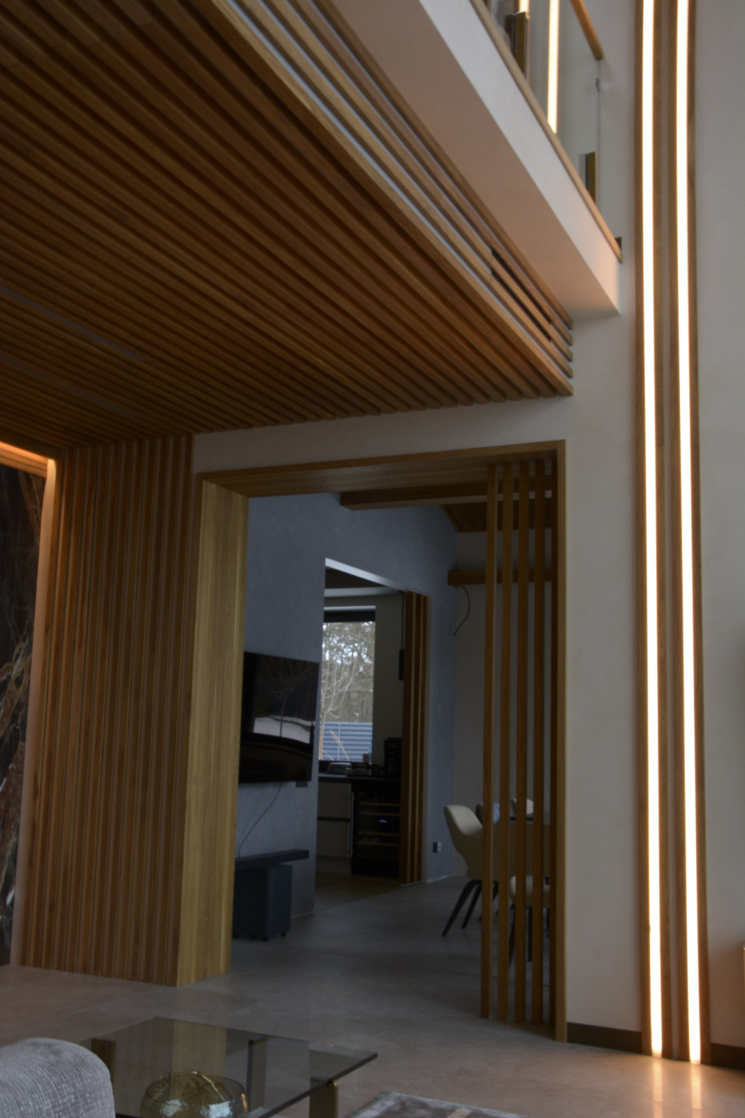 Отделка стен рейками, изготовление реек для зонирования и отделки стен