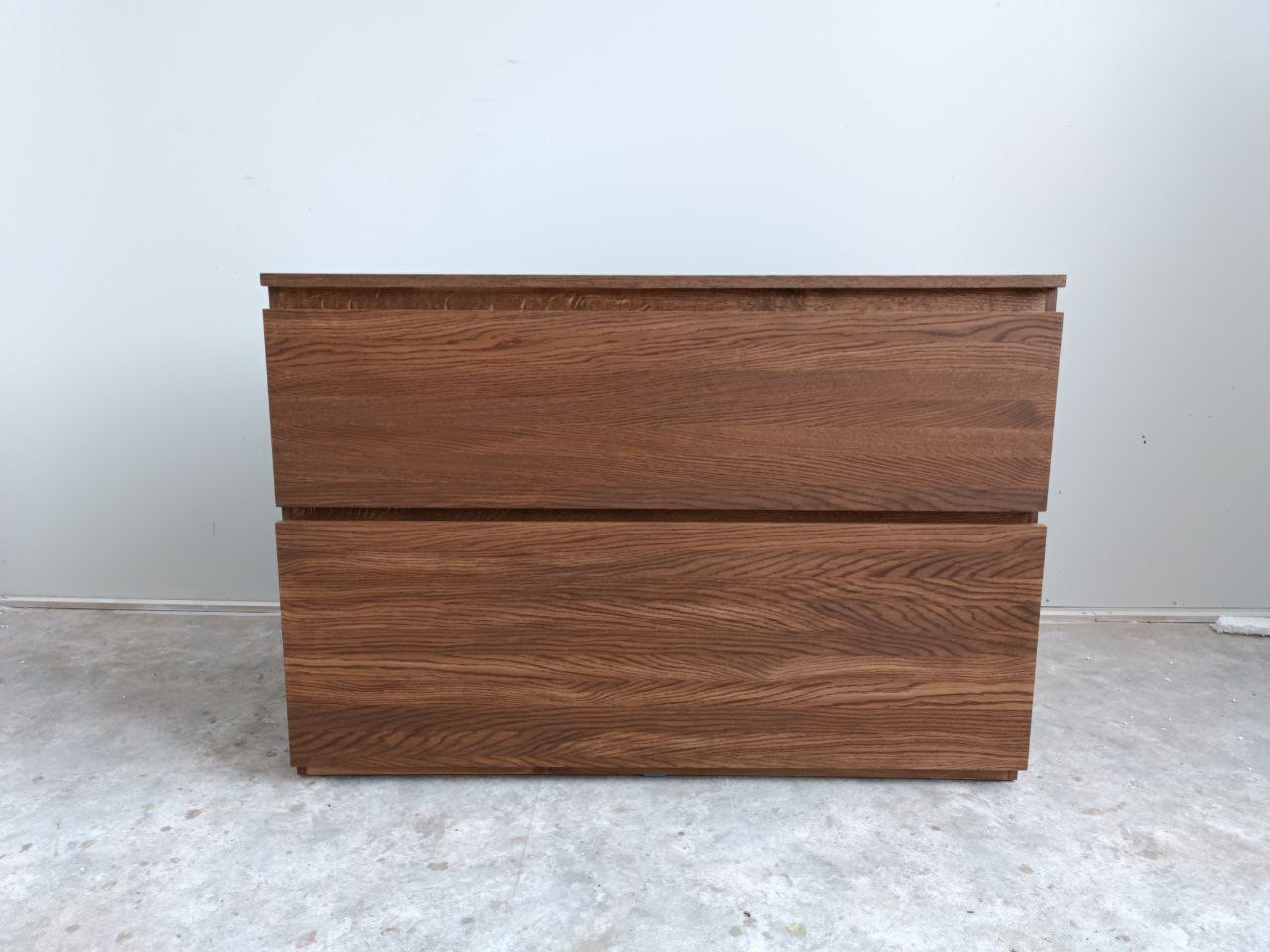 Тумба под умывальник на заказ из дерева производство мебели в ванную