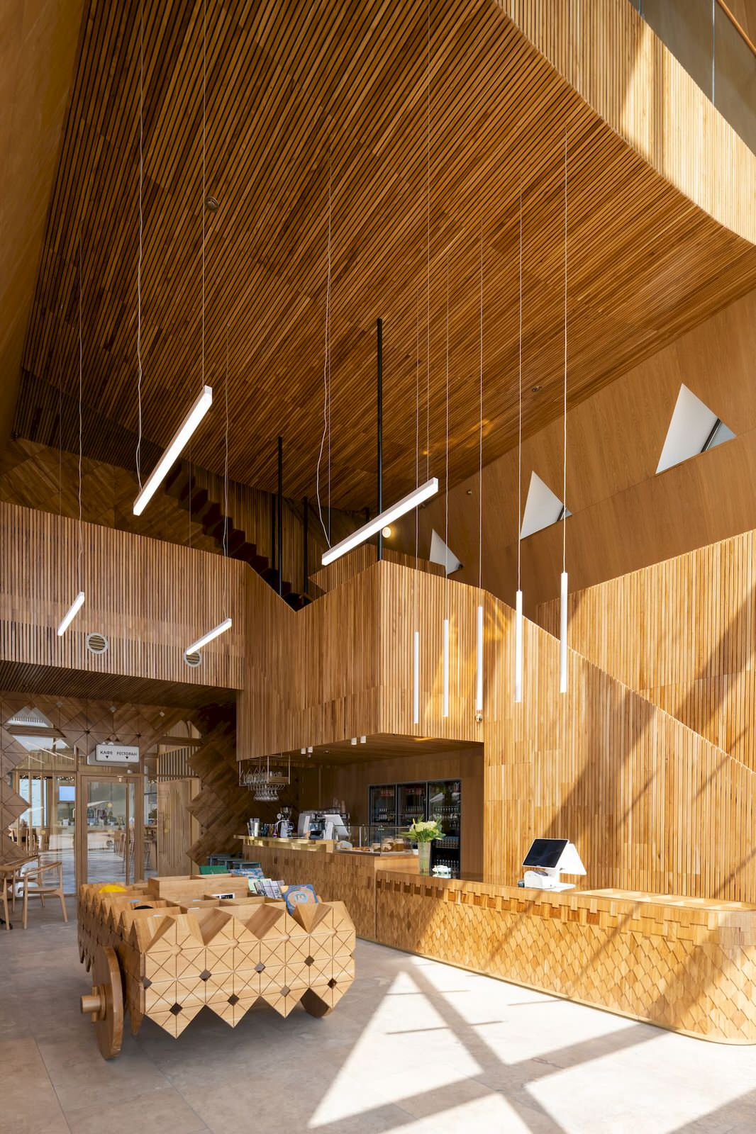 Мебель для домашних и общественных пространств