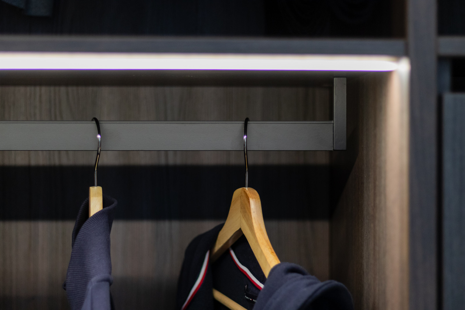 Штанга для одежды