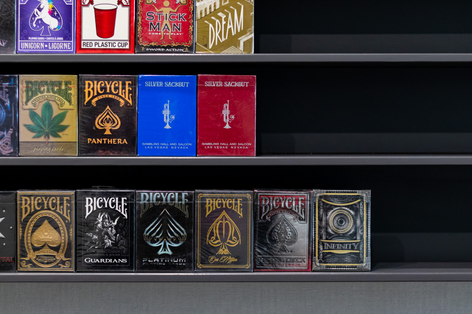 Стеллаж для коллекции карт