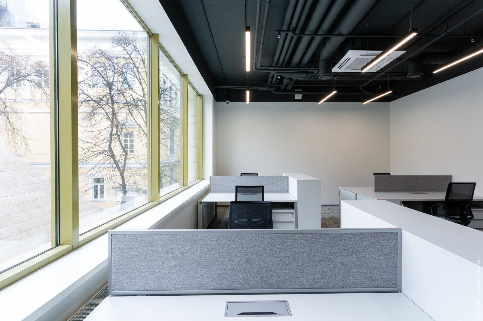 Office in Romanov Dvor Business Center, Moscow