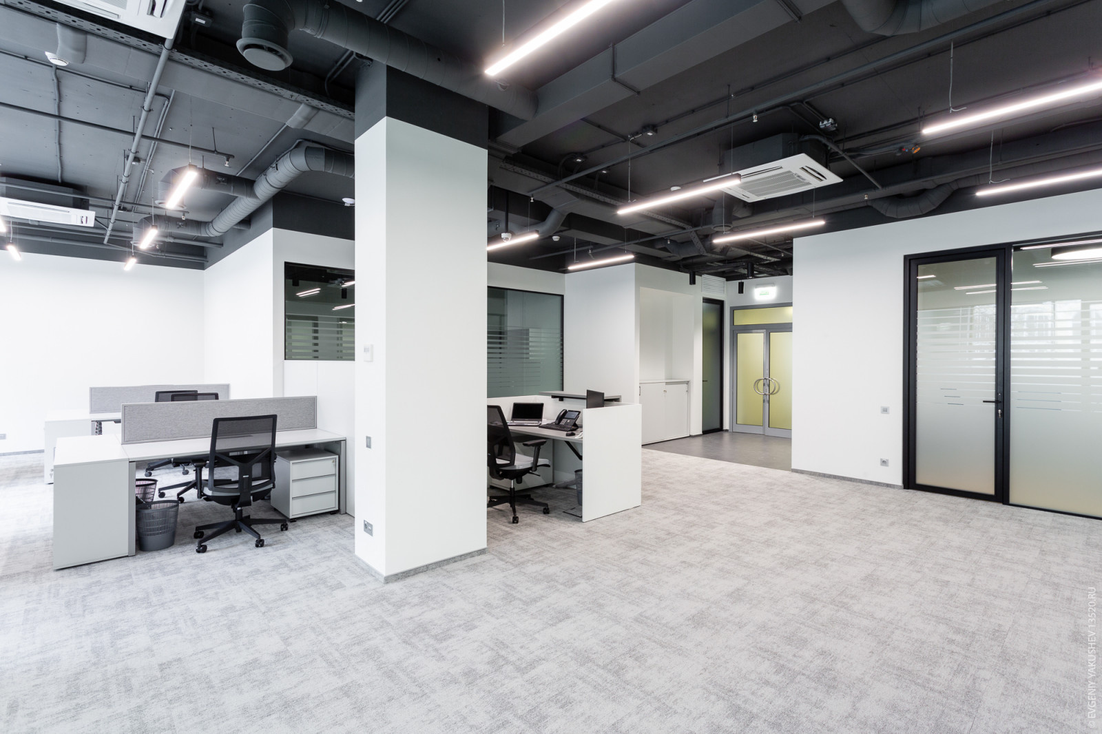 Обложка проекта: Office in Romanov Dvor Business Center, Moscow