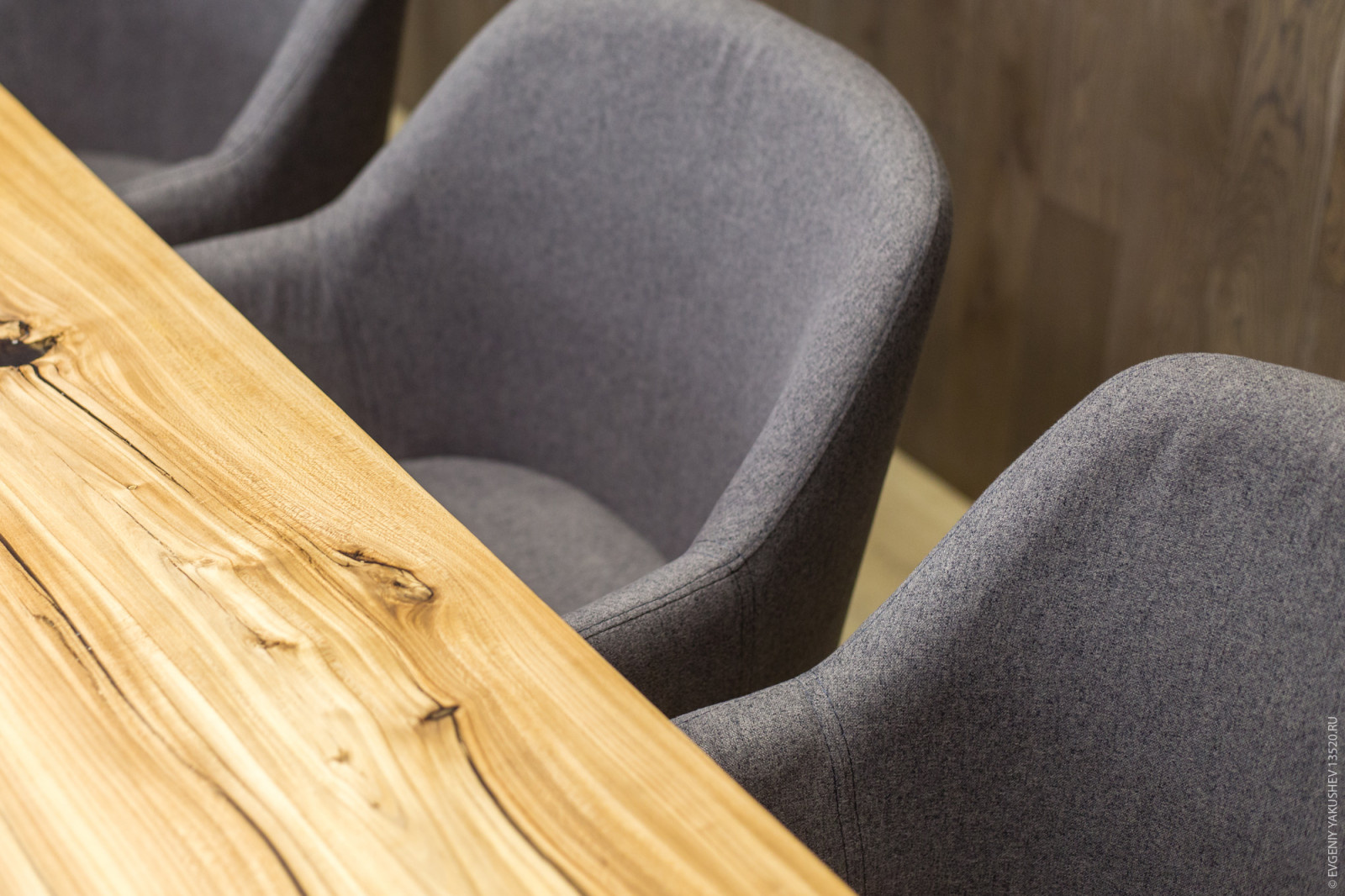 Office in Neo-Geo Business Center