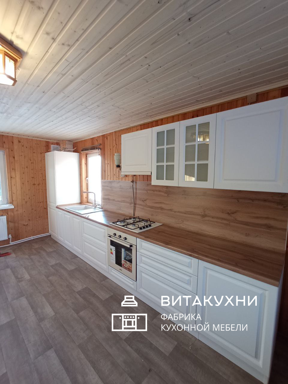 Белый классический кухонный гарнитур