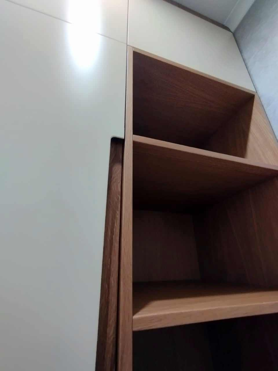 Прихожая в шпоне и эмали.