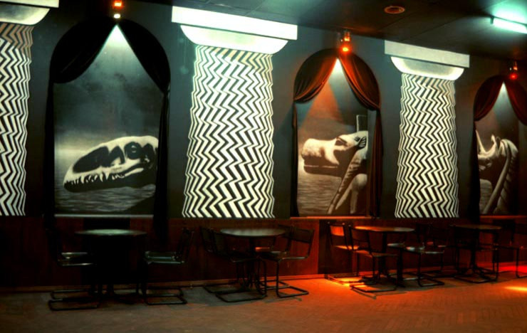 Светящиеся интерьеры ночного клуба Classic