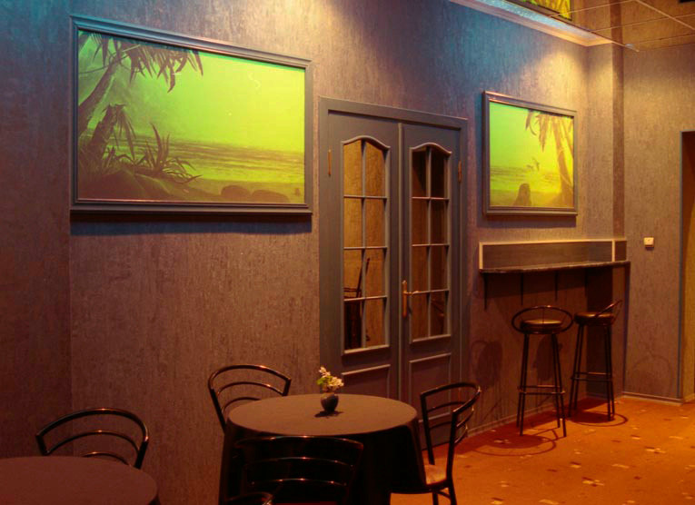 Обложка проекта: Светящиеся картины для интерьера ночного клуба Bliss. 2001 год