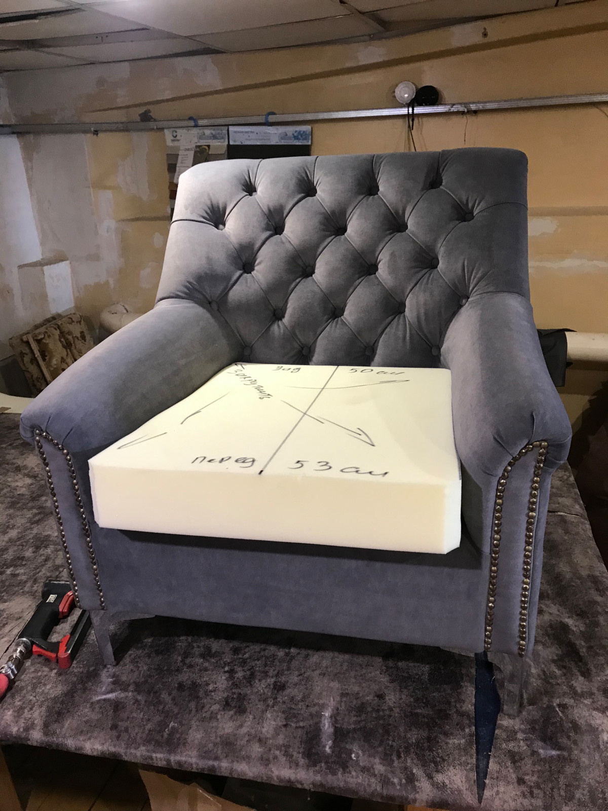 Старое Кресло