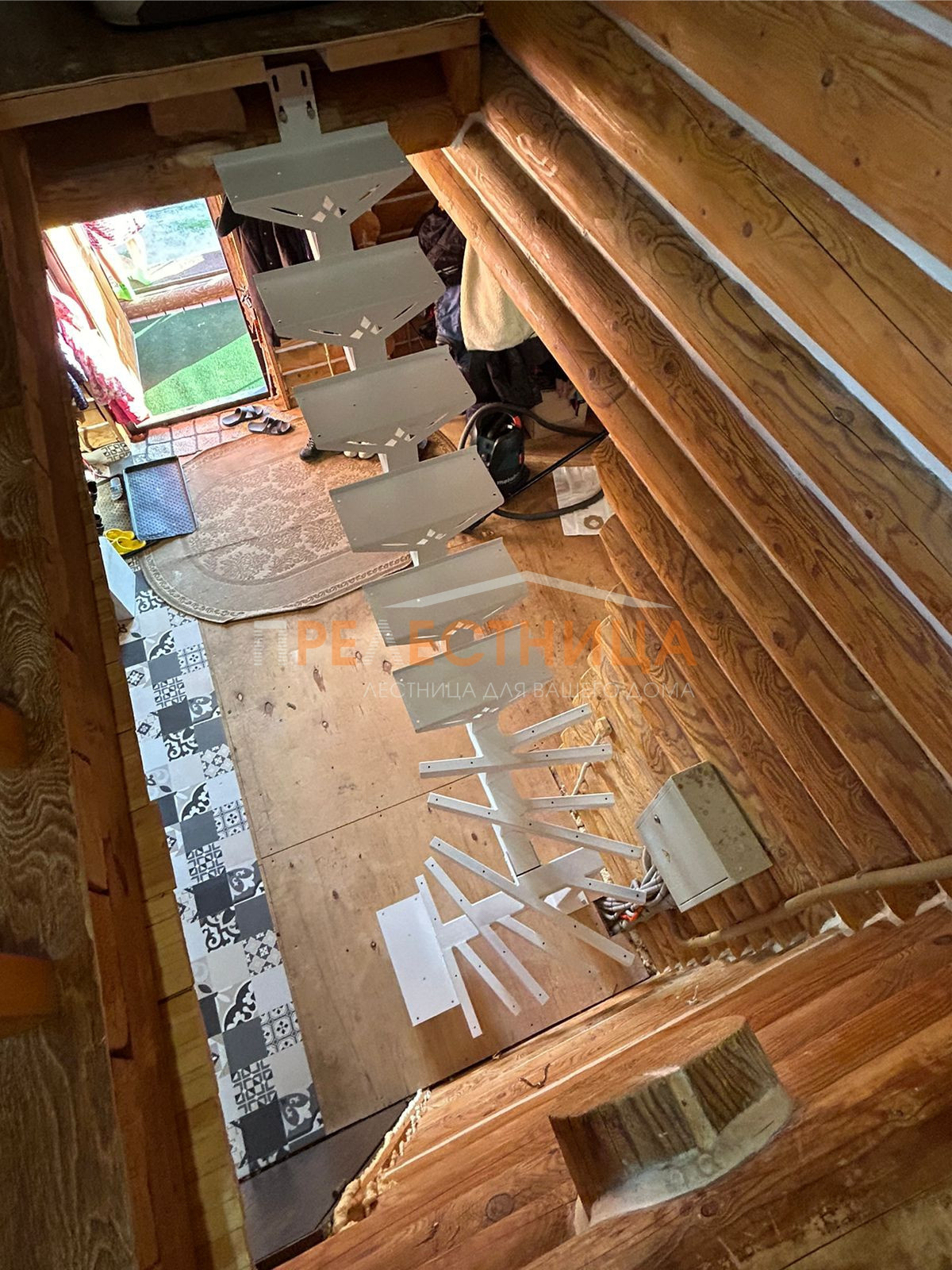 Металлический каркас лестницы серии Ассоль от "Прелестница"