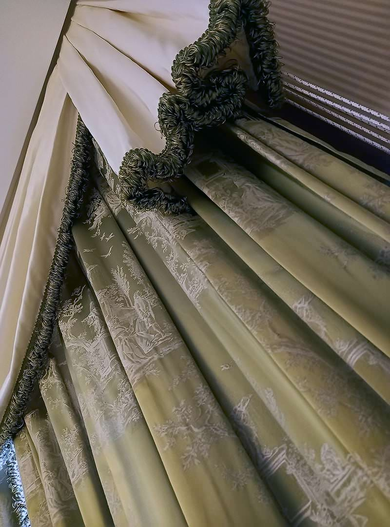 Пошив штор на заказ.