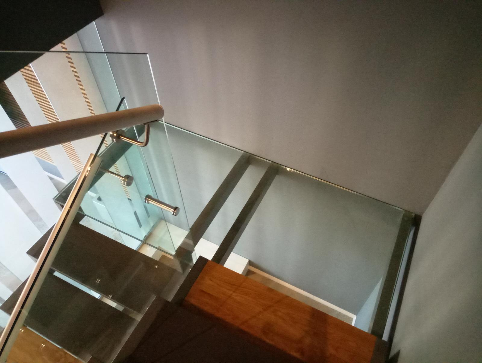 Стеклянные ограждения