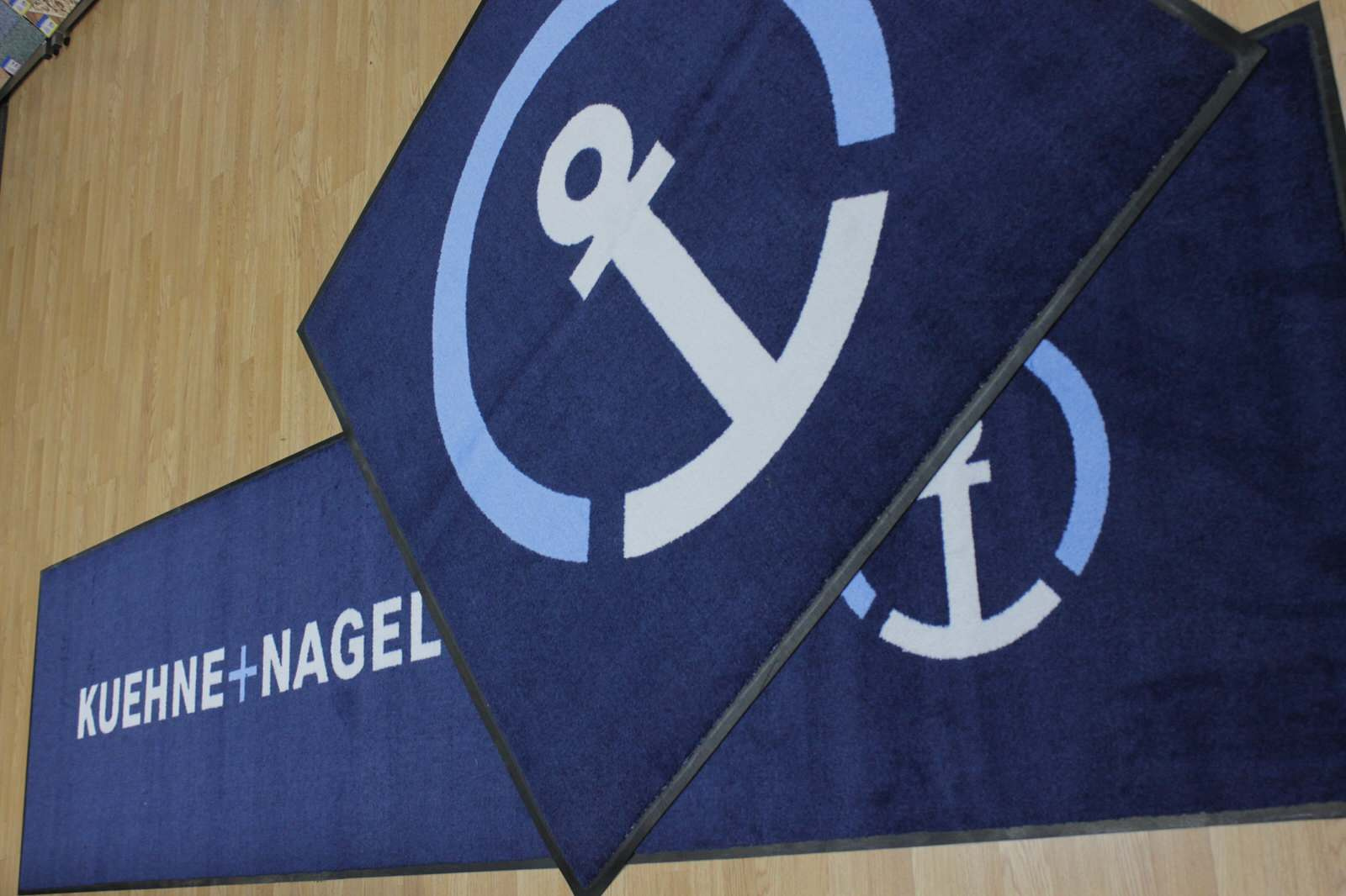 Входные ковры с индивидуальным дизайном