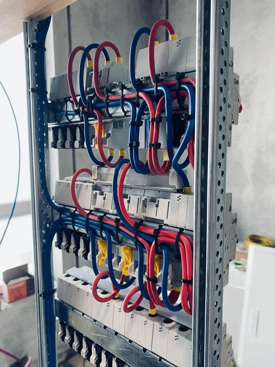 ЖК EVER электромонтаж в квартире студии 30m2