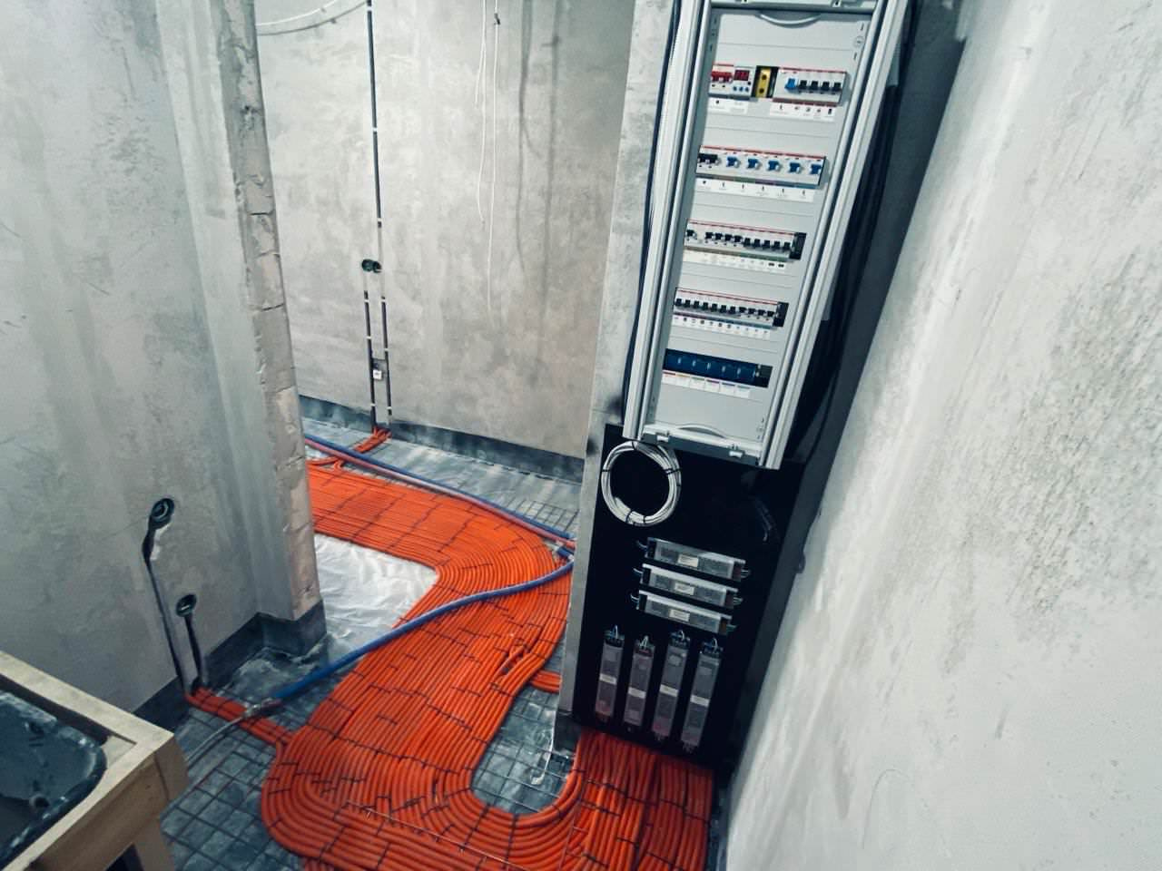 ЖК EVER электромонтаж в 2-х комнатной квартире 68m2