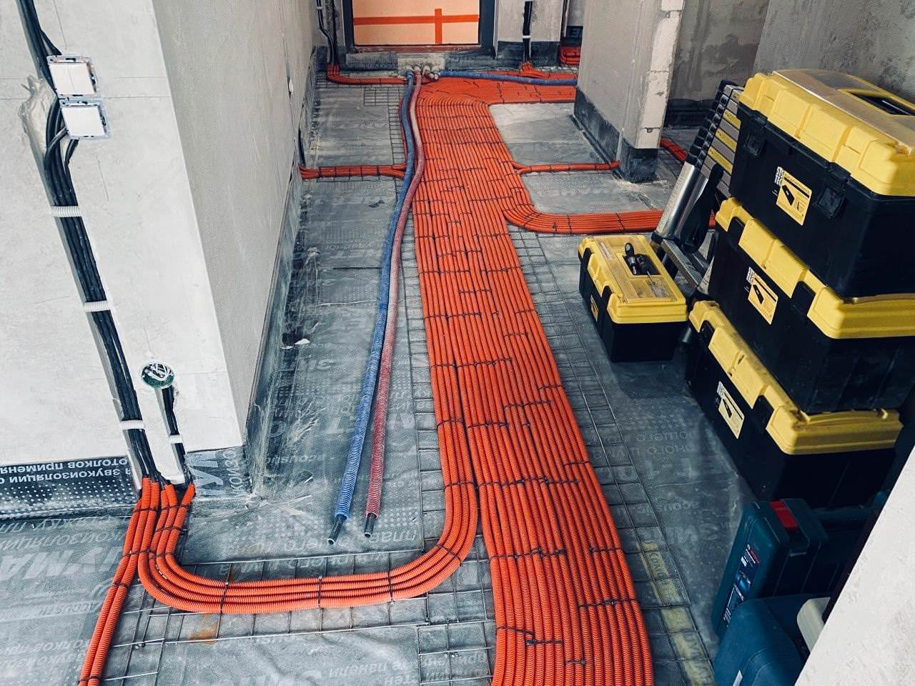 ЖК EVER электромонтаж в 2-х комнатной квартире 68m2
