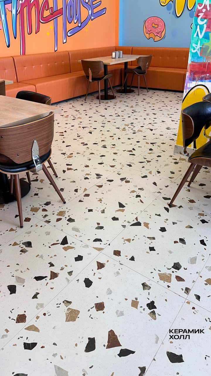 Ресторан "Мак Хаус" в высотках "Грозный Сити"