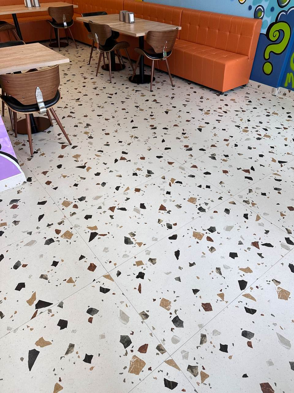 Ресторан "Мак Хаус" в высотках "Грозный Сити"