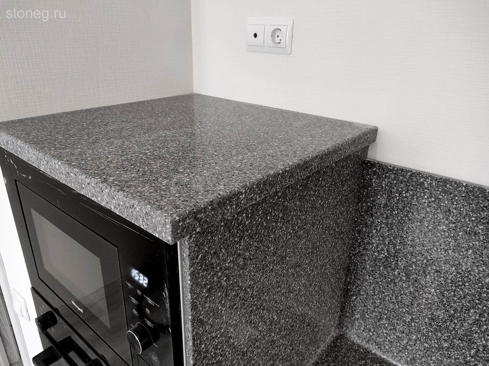 Обложка проекта: Красота гранита и практичность искусственного камня Staron на кухне