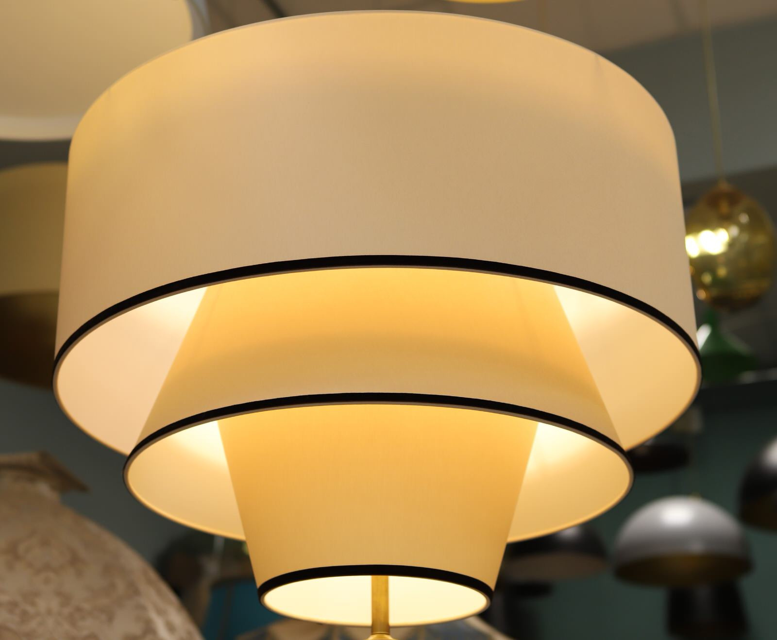 Абажуры из ткани на пластике