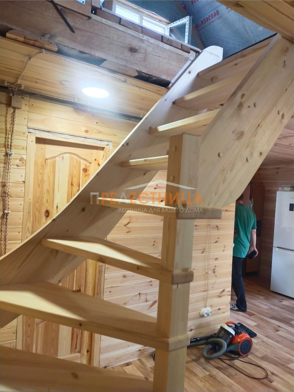 Малогабаритная лестница ЛС-92М