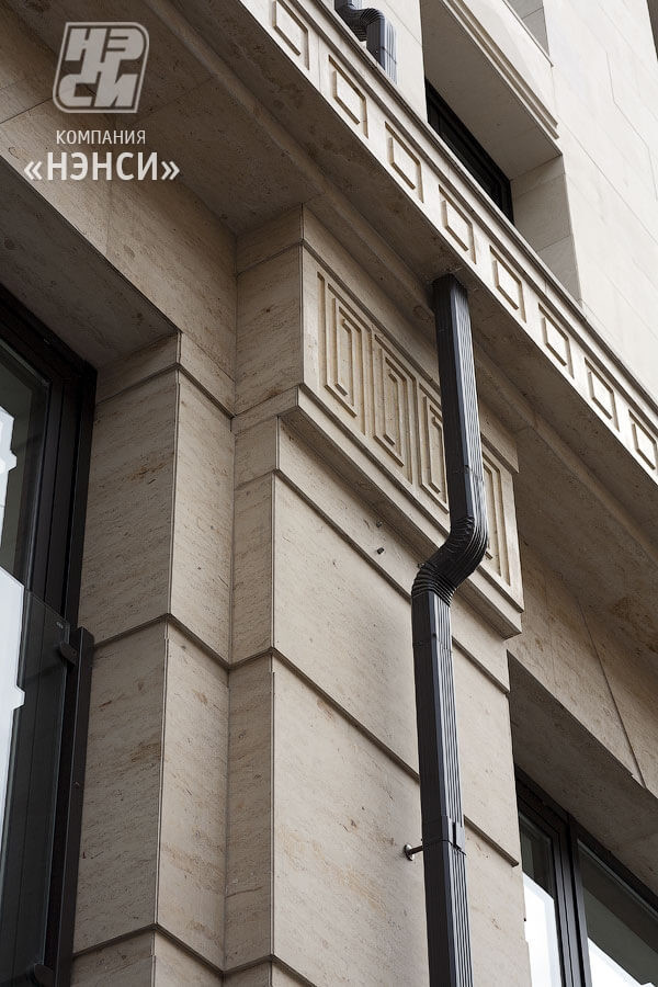 Фасад отеля Sofitel