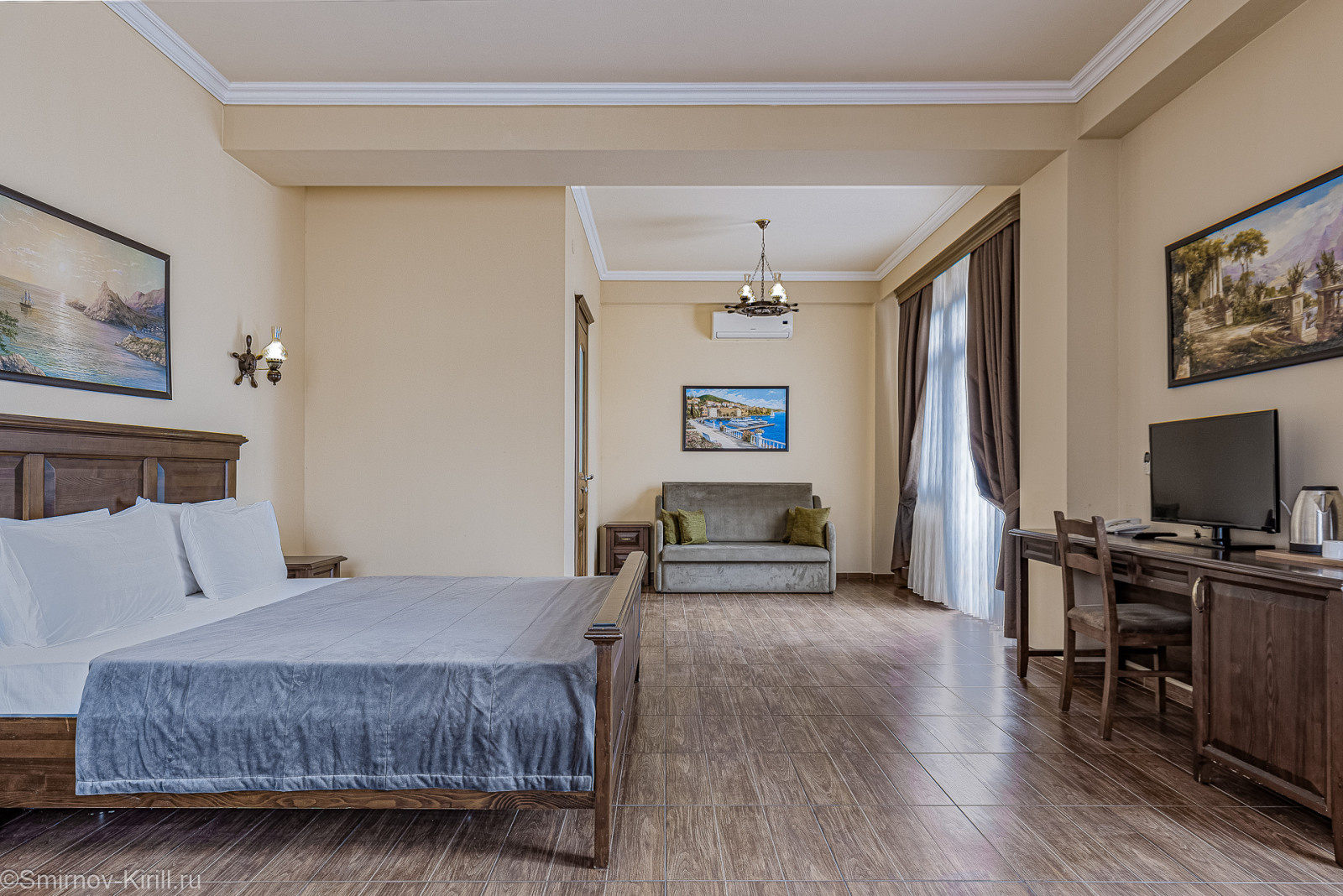 Интерьерная фотосъемка жилых квартир и гостиничных номеров