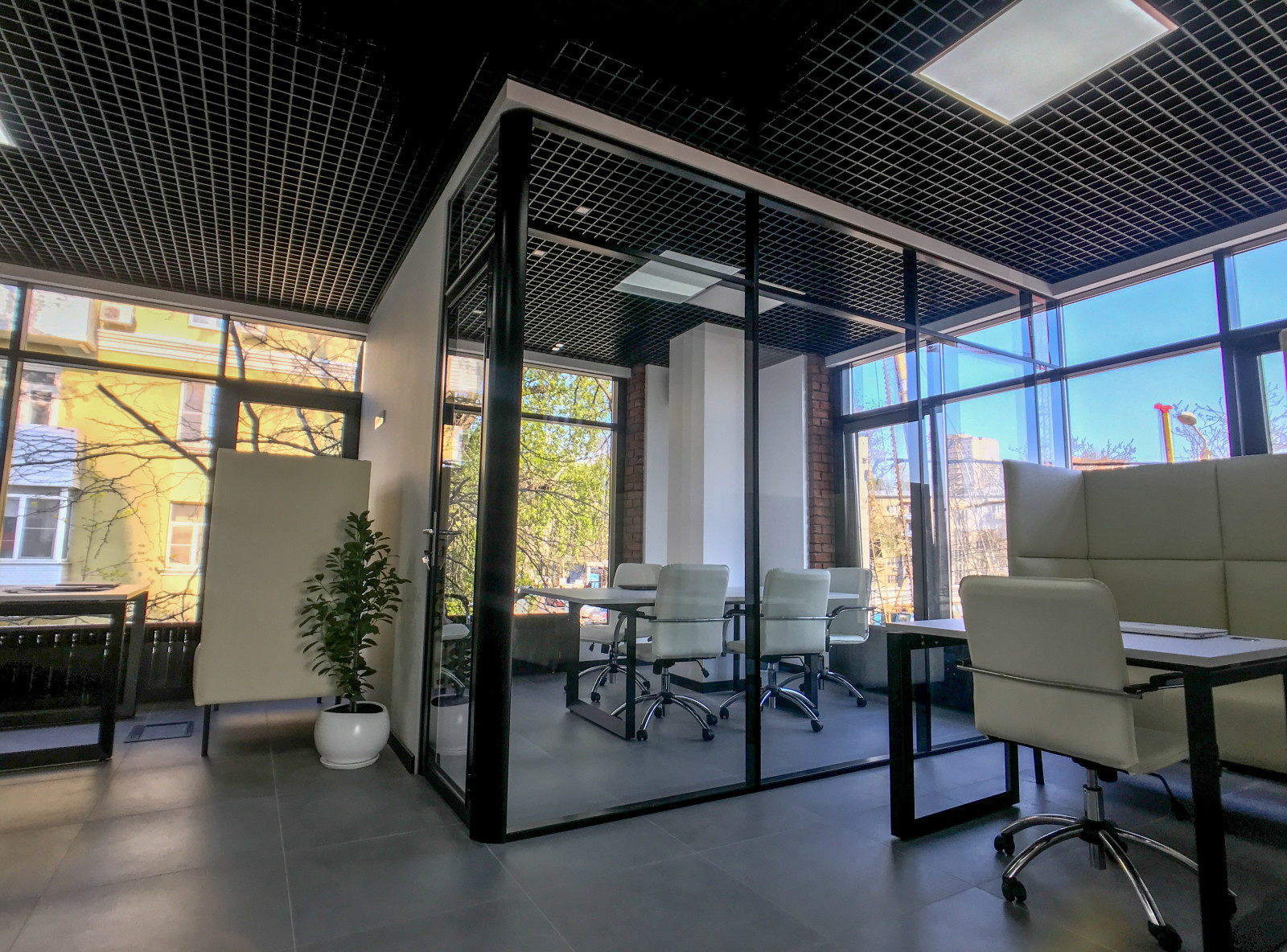 Офис строительной компании