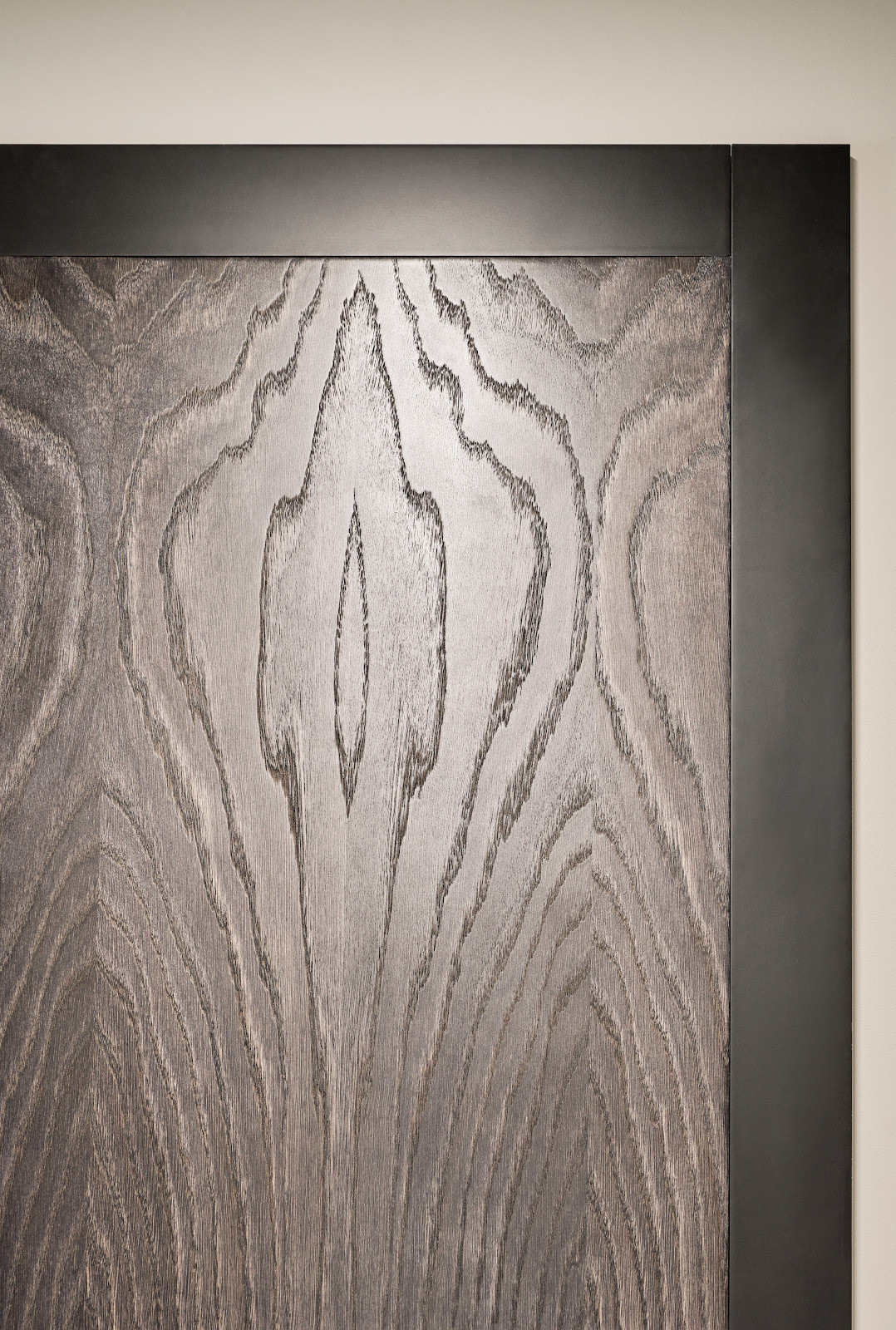 Высокие дубовые двери. 100% массив дуба.