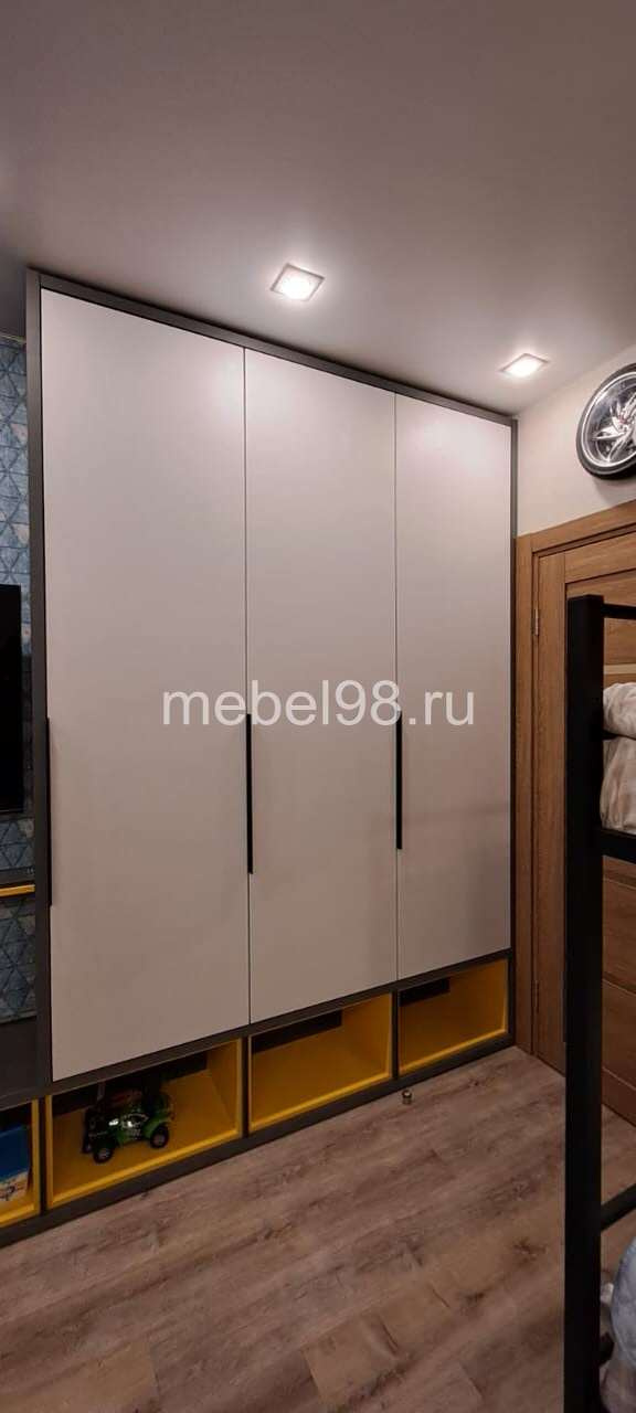 Мебель для двух детей школьников