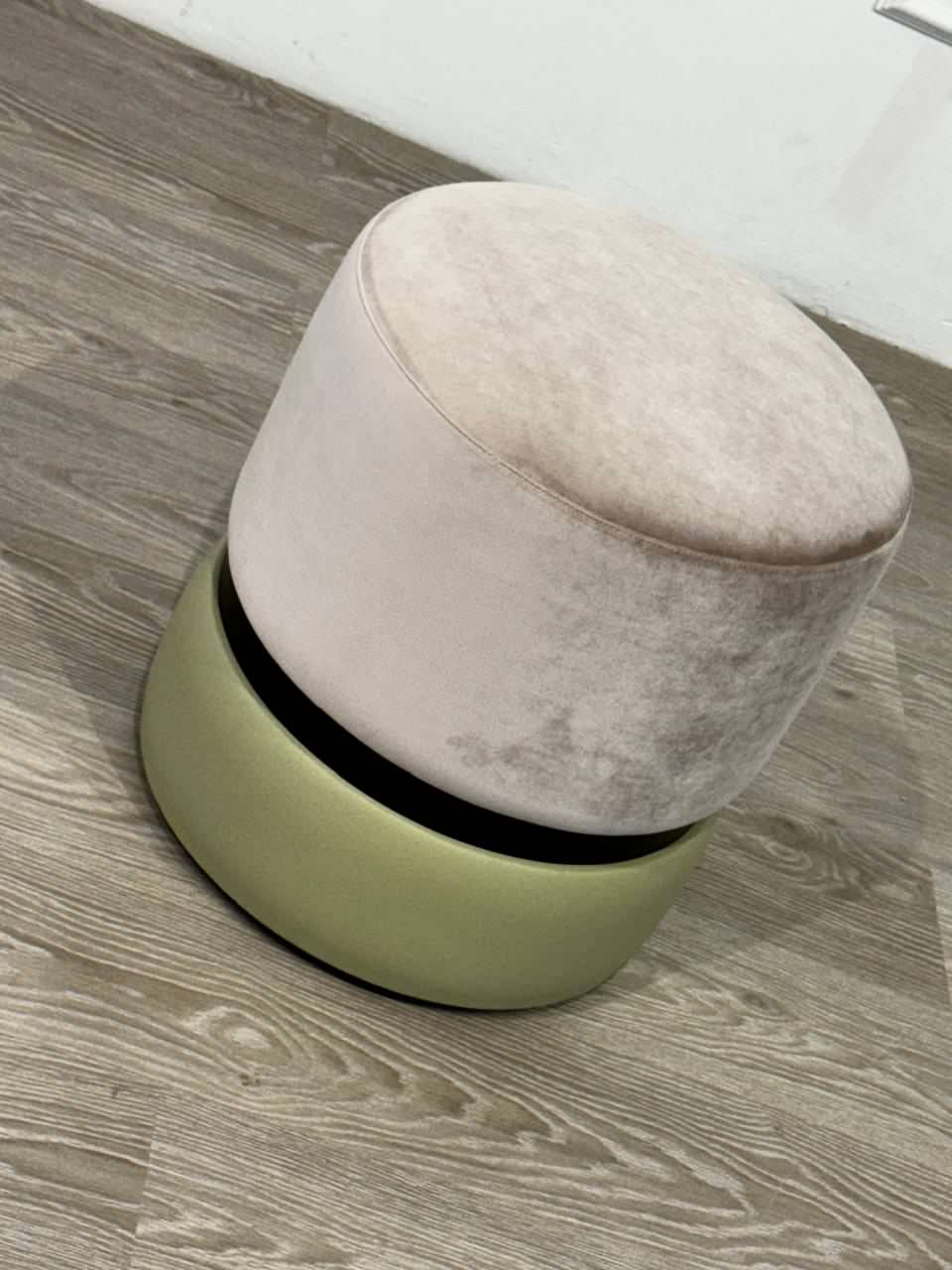 Кресла и пуфы HOMESTER