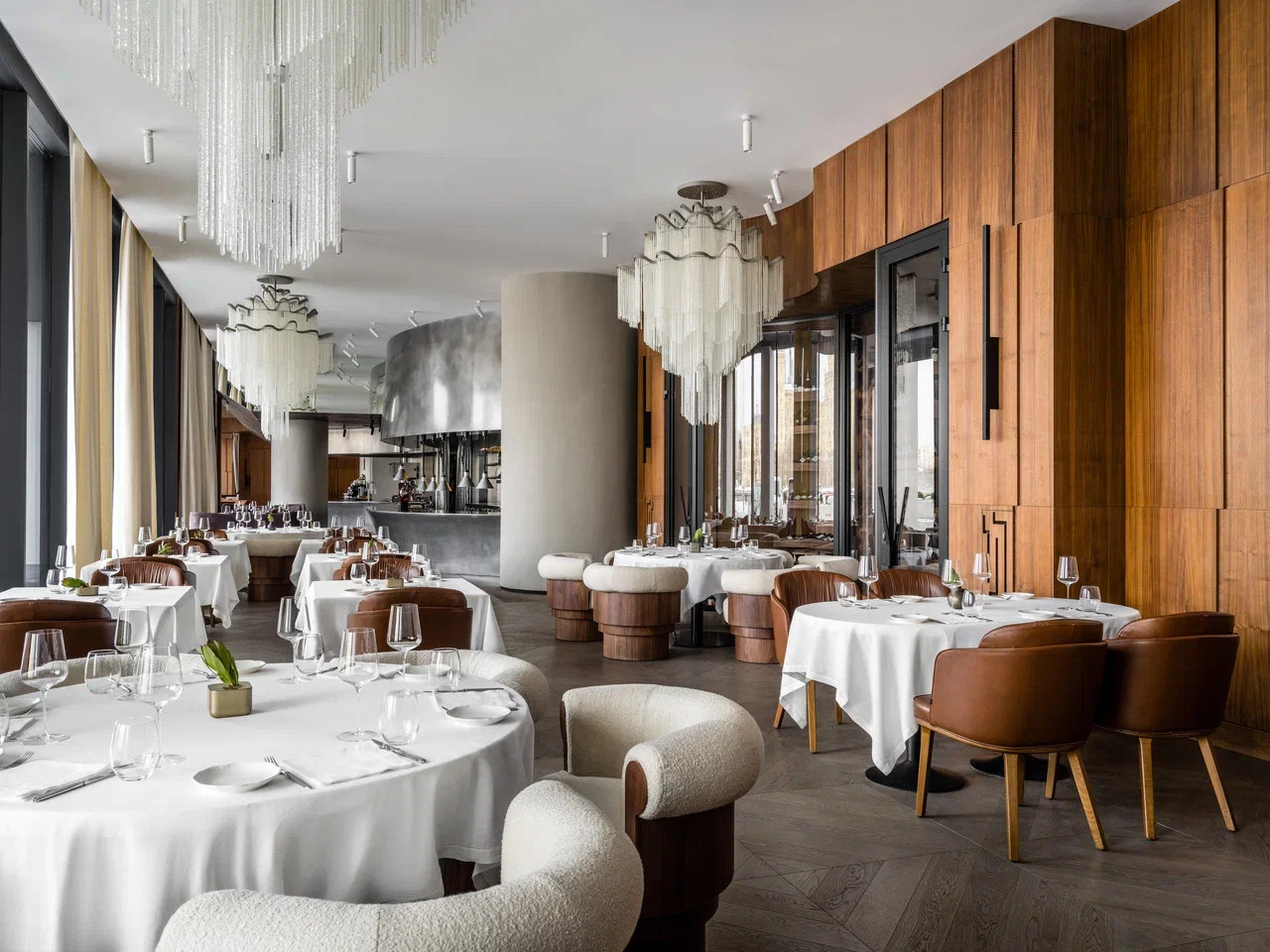 Oltremare – двухэтажный ресторан классической итальянской кухни