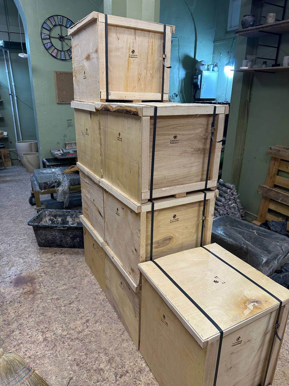 «Мятые» керамические горшки для охотничьего домика Николая 2