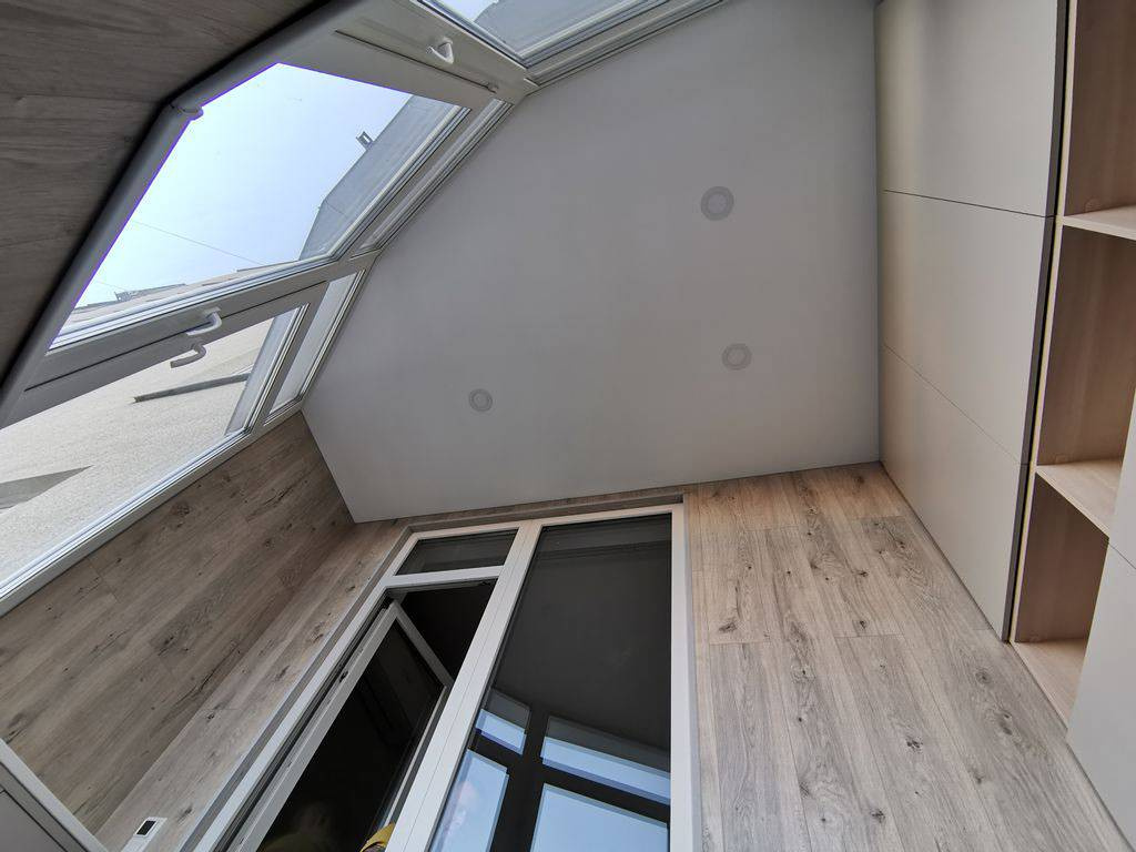 Остекление и отделка лоджии