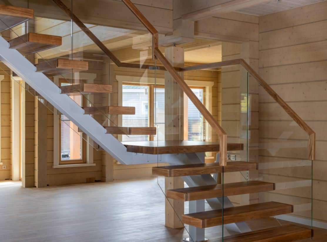 Лестница на монокосоуре со скрытой поддержкой ступеней