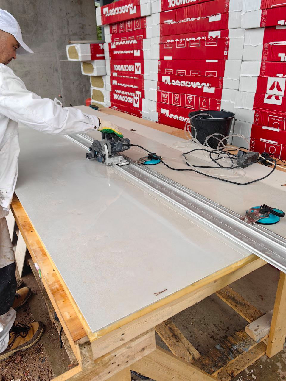 Укладка крупноформатного керамогранита КЕРЛИТ/KERLITE