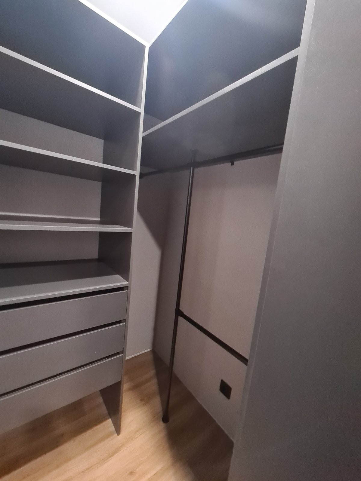 Гардеробная 2490